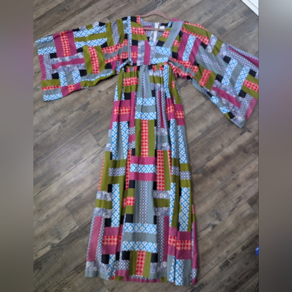 Vintage Angel Sleeve 70s Patchwork Print Dress